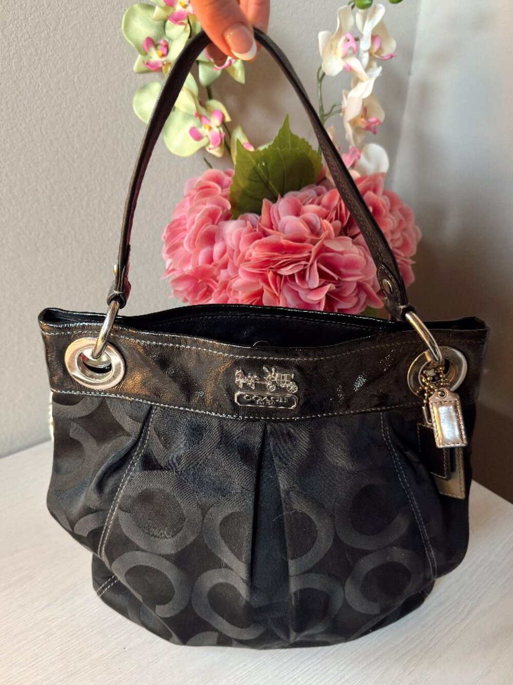 Coach Signature Shoulder Bag